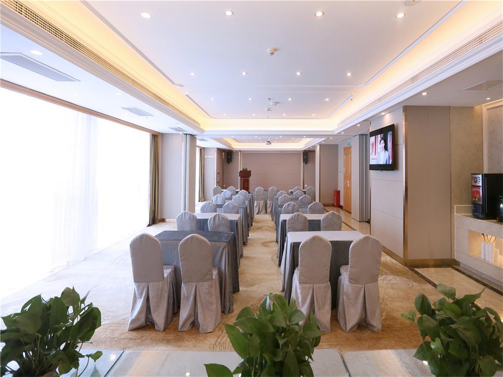 Vienna International Hotel Yantai Changjiang Road Xingyi Square Branch Dış mekan fotoğraf